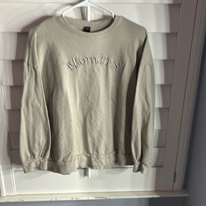 Gray sweatshirt